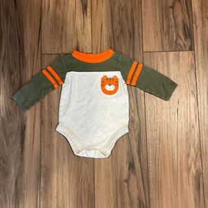 Garanimals 12 months long sleeve onsie